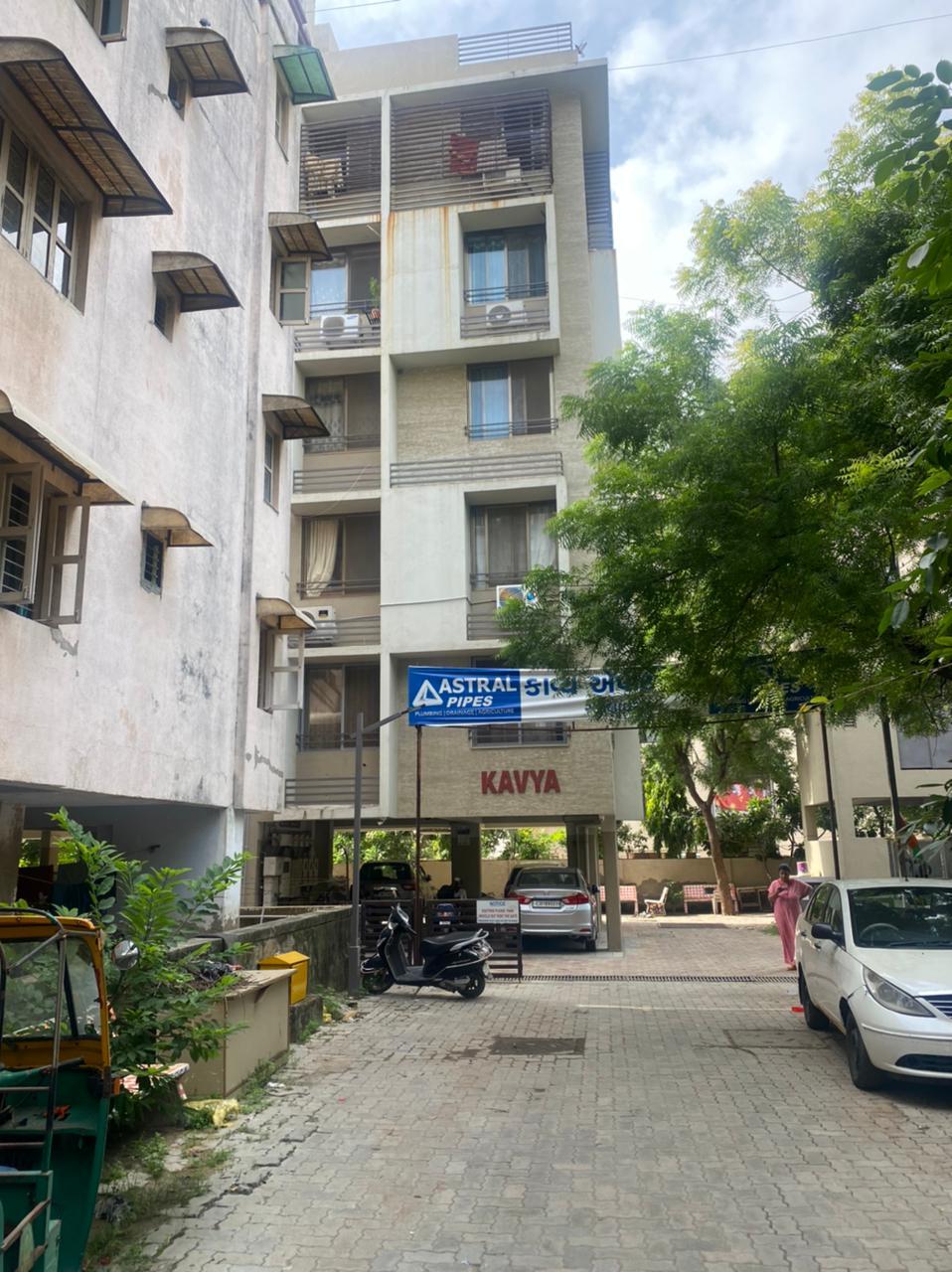 Exclusive 2 Bhk Flat on Sell at Satellite